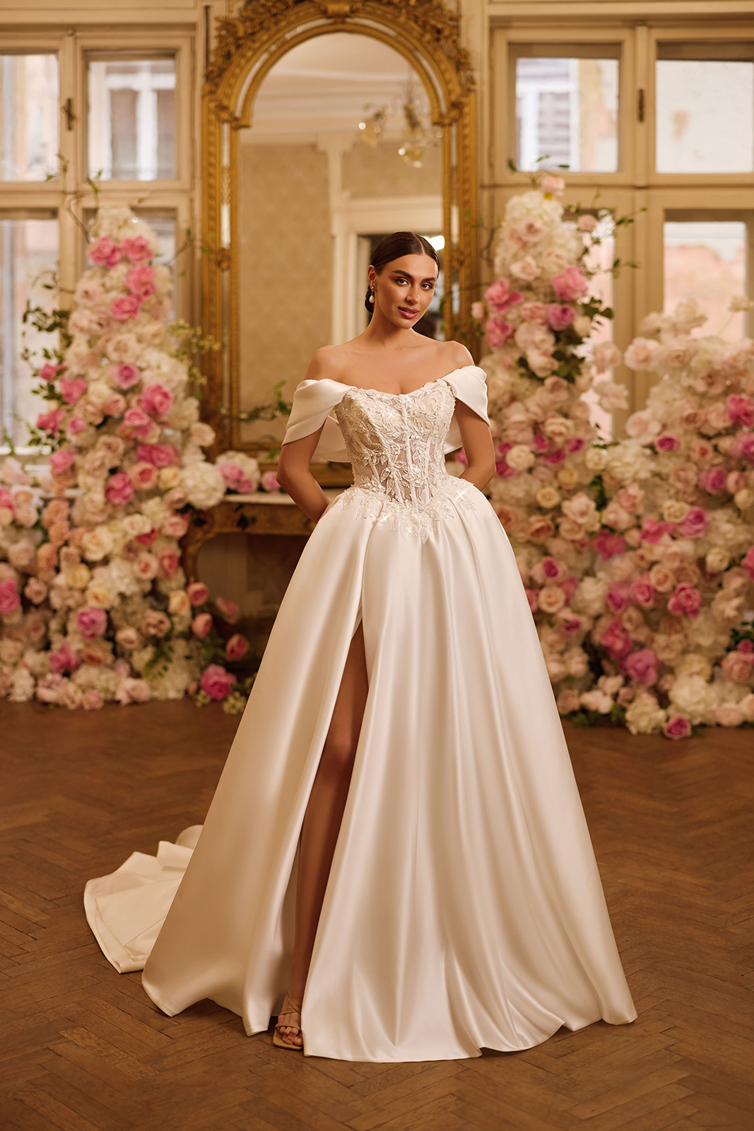 1607 - Suknia ślubna Katowice | Salon Le Mariage