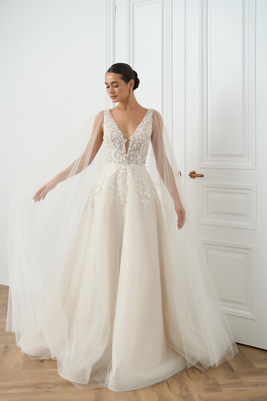 Suknia ślubna Amanda  - Alia Bride - kolor Beige - rozmiar 38 - Salon Le Mariage