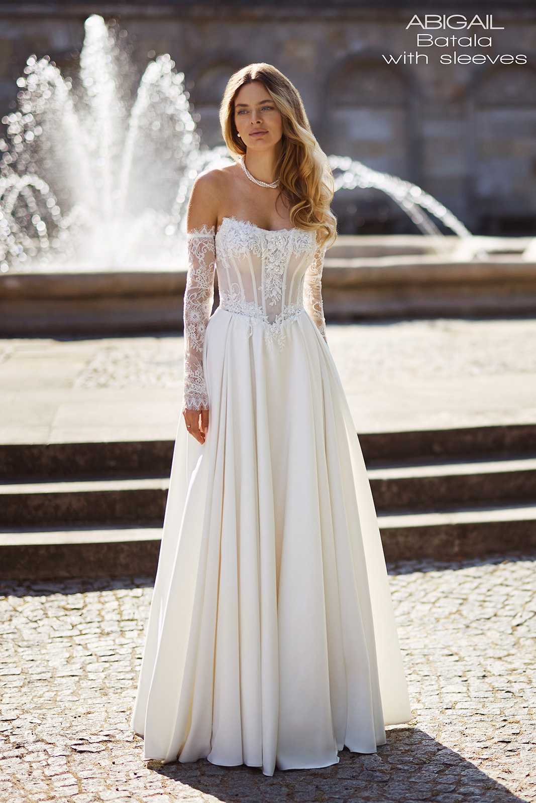 Suknia ślubna Batala rękawki  - Herms - kolor Ivory - rozmiar 38 - Salon Le Mariage