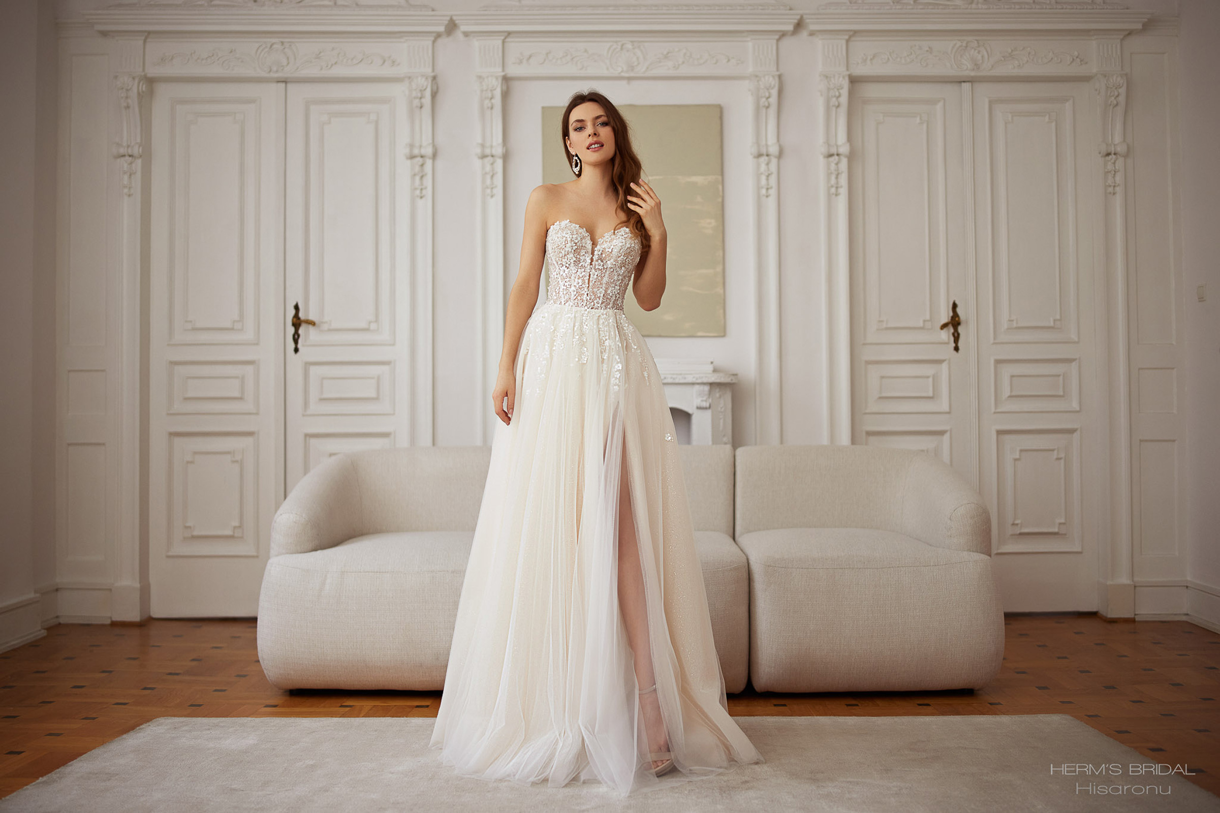 Suknia ślubna Hisaronu  - Herms - kolor Iv/Lt.gold - rozmiar 38 - Salon Le Mariage