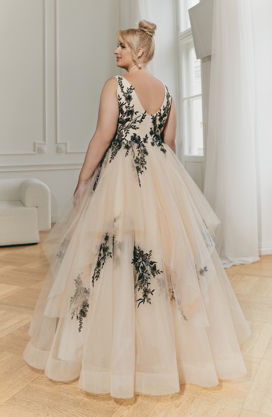 Suknia ślubna Mercedes  - Duber - kolor Ivory + czarne - rozmiar 38 - Salon Le Mariage