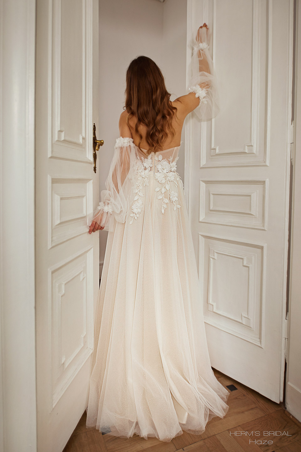 Suknia ślubna Haze  - Herms - kolor Iv/Lt.beige - rozmiar 38 - Salon Le Mariage