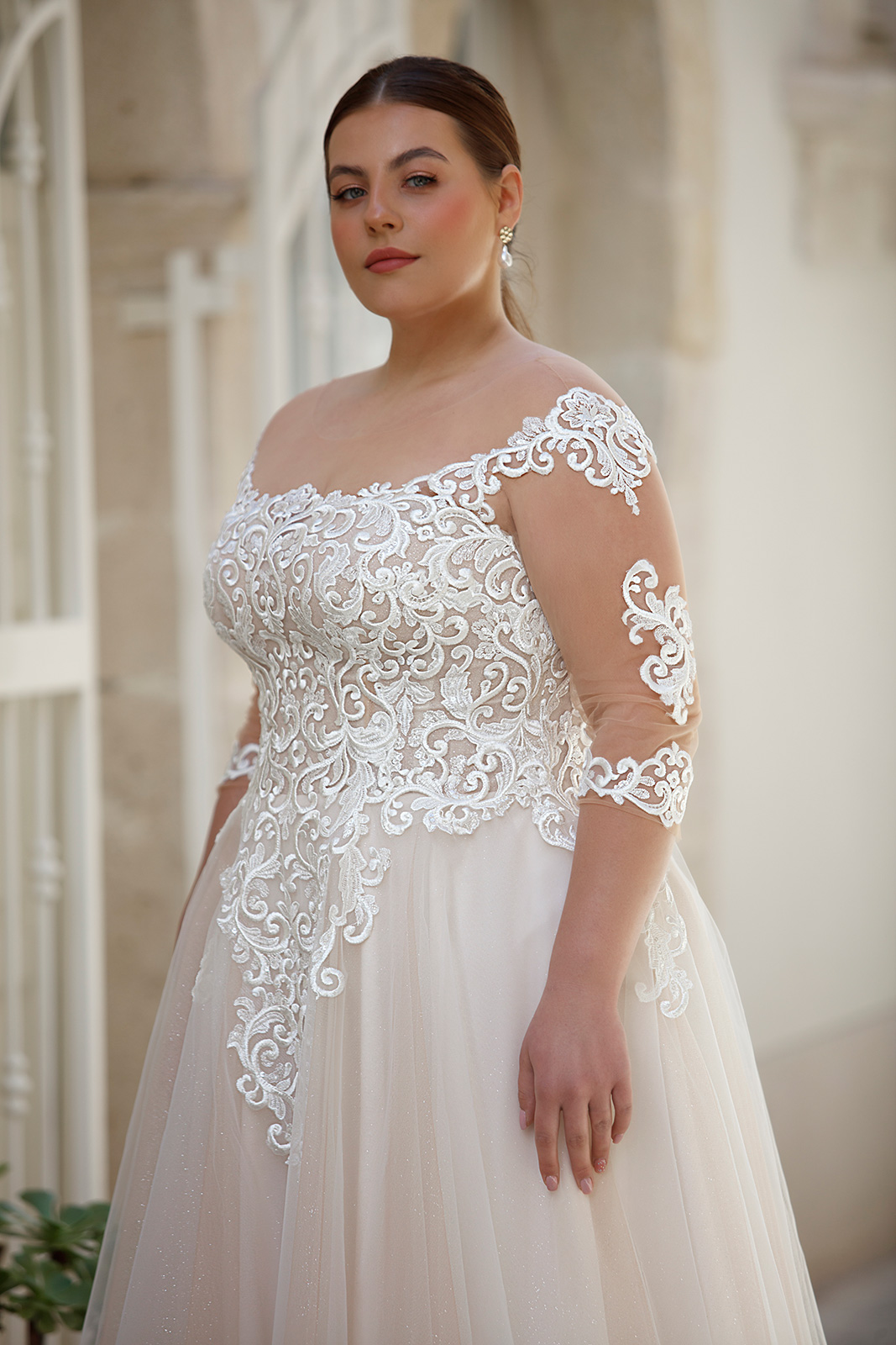 Suknia ślubna Kourtney  - Francessa Rossi - kolor Oryginal - rozmiar 46 - Salon Le Mariage
